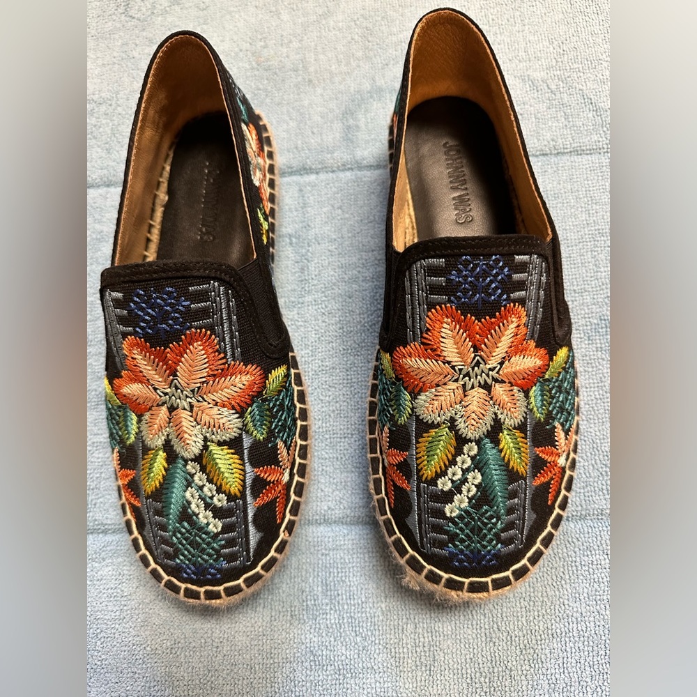 Johnny Was Women’s shoe